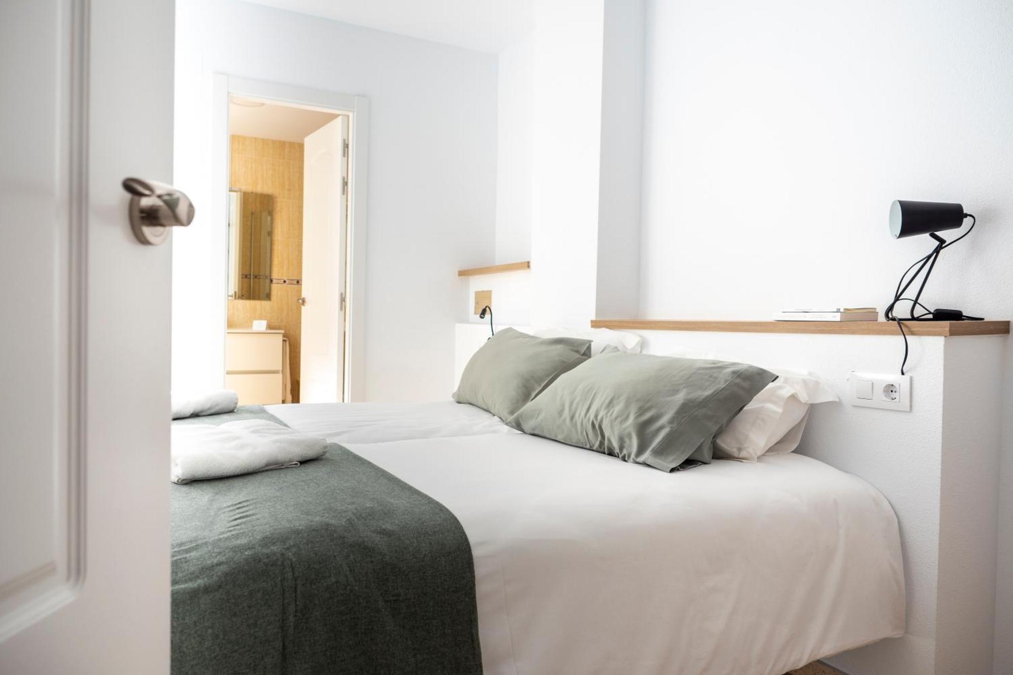 Calma Apartments Benidorm Luaran gambar